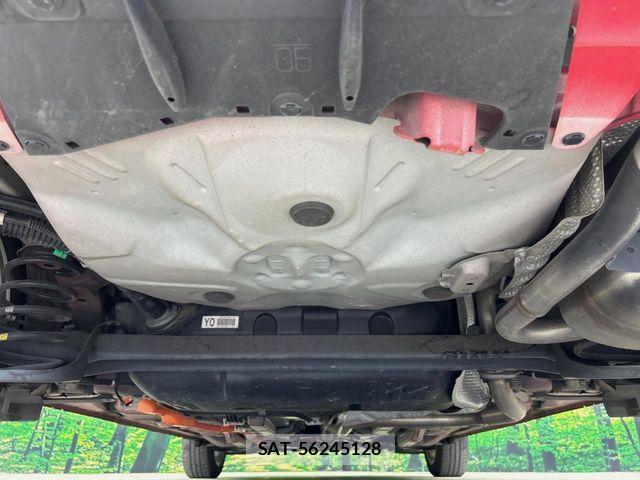 Toyota AQUA 2016-03 7356797-18