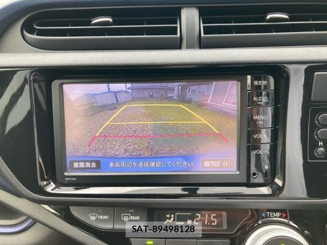 Toyota AQUA 2015-02 7356813-15