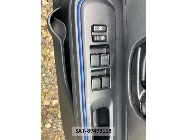 Toyota AQUA 2015-02 7356813-8