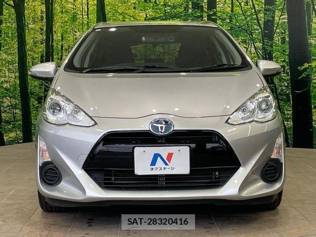 Toyota AQUA 2017-03 7356787-13