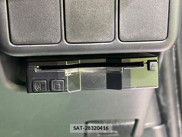 Toyota AQUA 2017-03 7356787-4