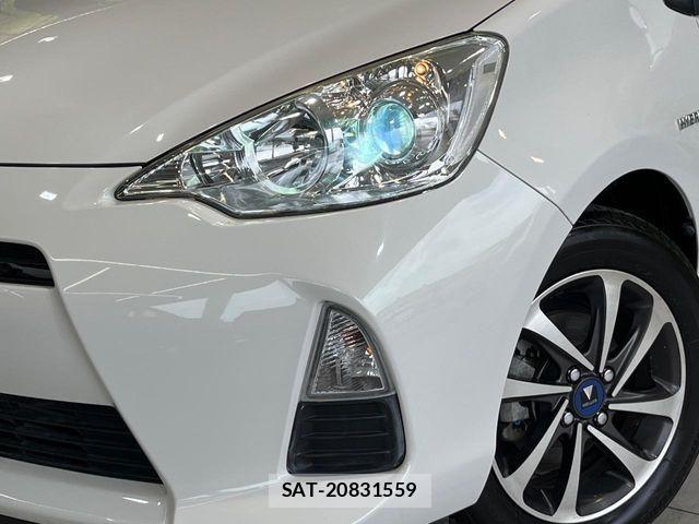 Toyota AQUA 2014-10 7356794-11