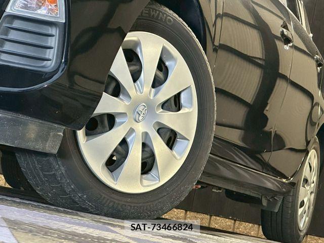 Toyota AQUA 2014-01 7356808-17