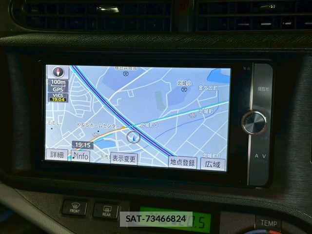Toyota AQUA 2014-01 7356808-8