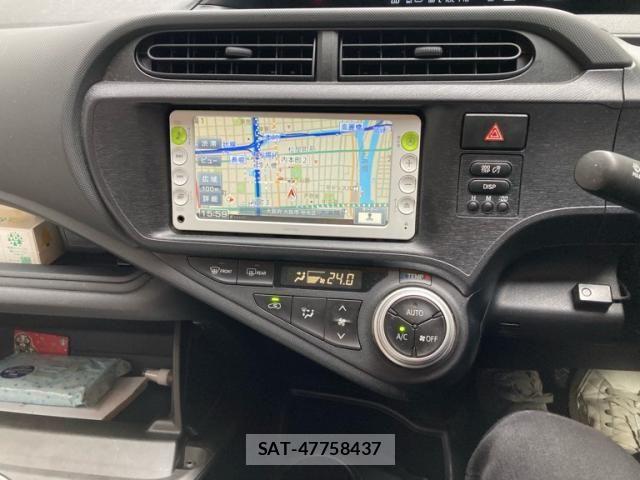 Toyota AQUA 2015-12 7356819-15