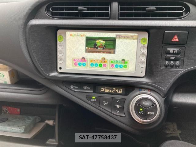 Toyota AQUA 2015-12 7356819-16