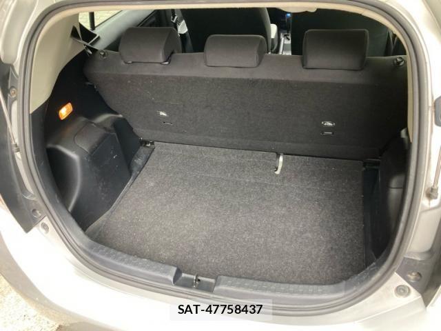 Toyota AQUA 2015-12 7356819-7