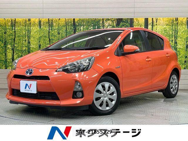 Toyota AQUA 2014-06 7356801-0