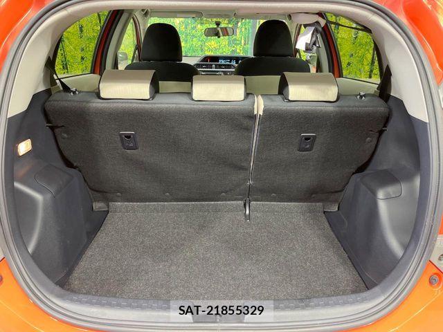 Toyota AQUA 2014-06 7356801-8
