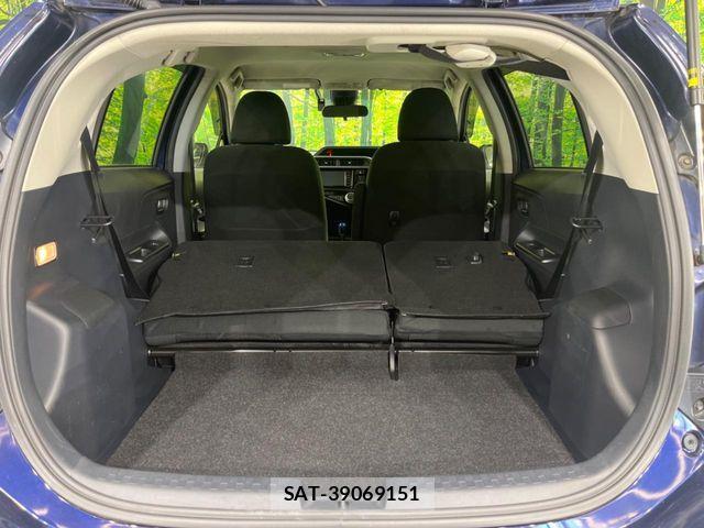 Toyota AQUA 2017-06 7356783-9