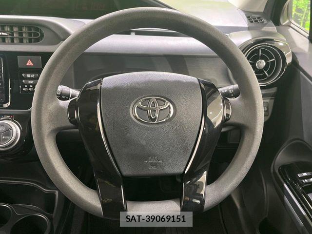 Toyota AQUA 2017-06 7356783-10
