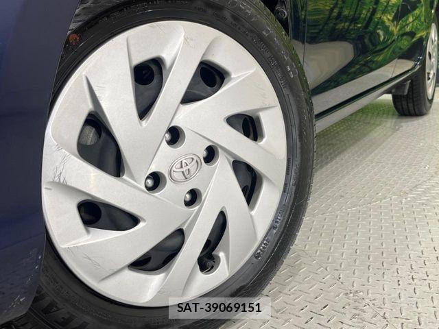 Toyota AQUA 2017-06 7356783-12