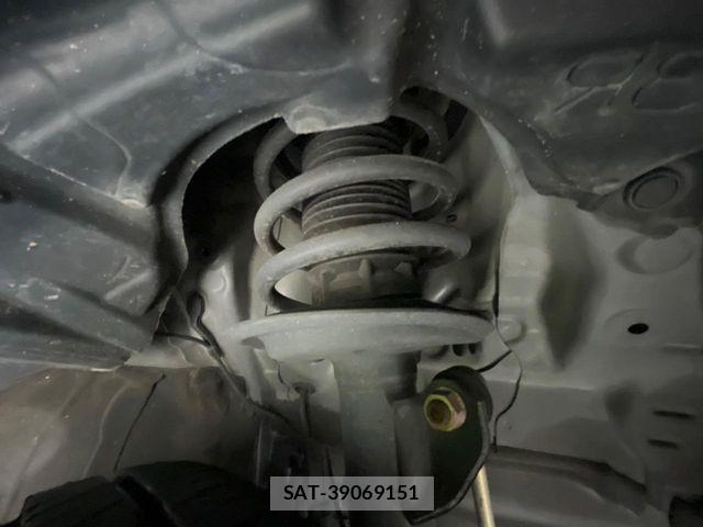 Toyota AQUA 2017-06 7356783-19
