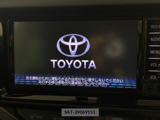 Toyota AQUA 2017-06 7356783-2
