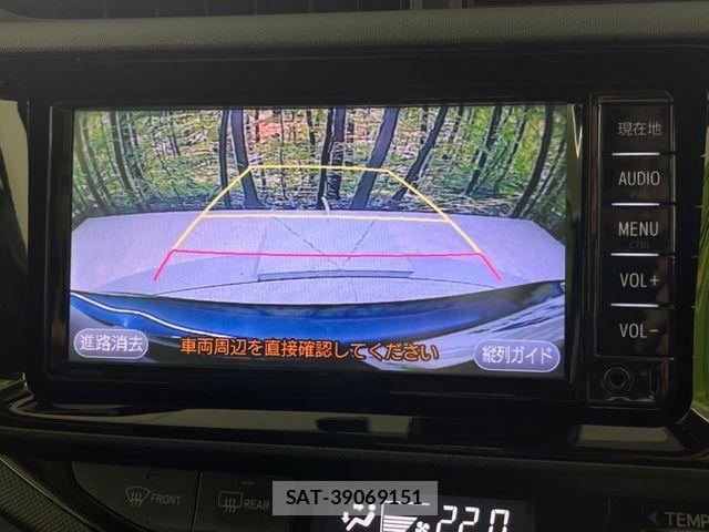 Toyota AQUA 2017-06 7356783-3