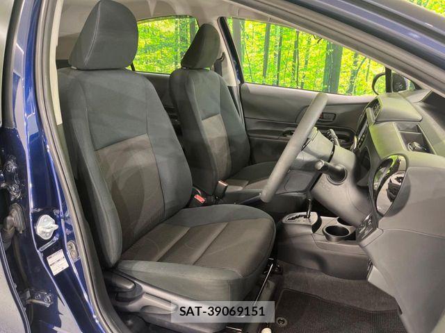 Toyota AQUA 2017-06 7356783-7