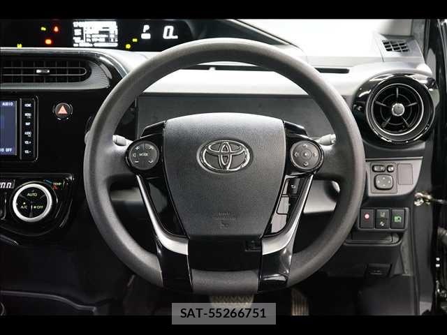 Toyota AQUA 2019-04 7356793-9