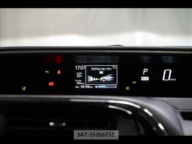Toyota AQUA 2019-04 7356793-4