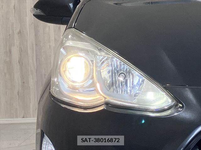 Toyota AQUA 2016-11 7356799-26
