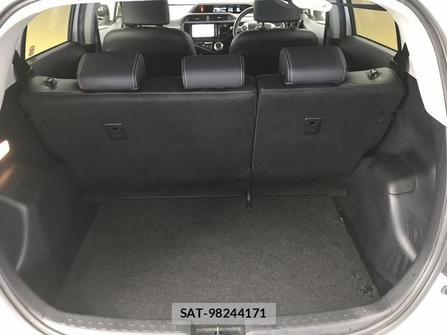 Toyota AQUA 2015-07 7356800-10