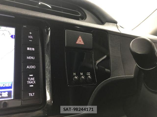 Toyota AQUA 2015-07 7356800-14