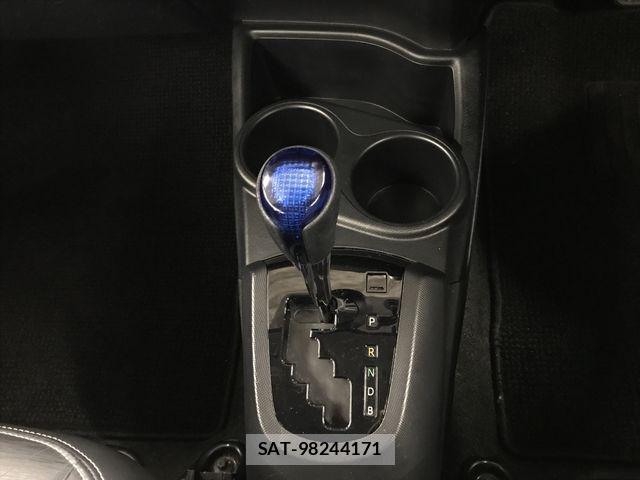 Toyota AQUA 2015-07 7356800-15