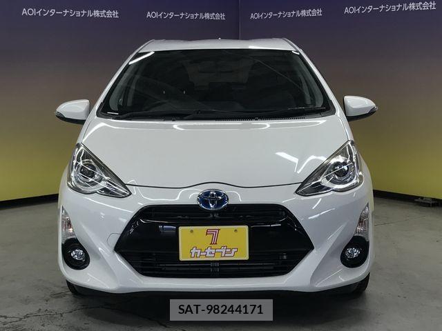 Toyota AQUA 2015-07 7356800-1