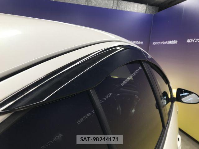 Toyota AQUA 2015-07 7356800-23