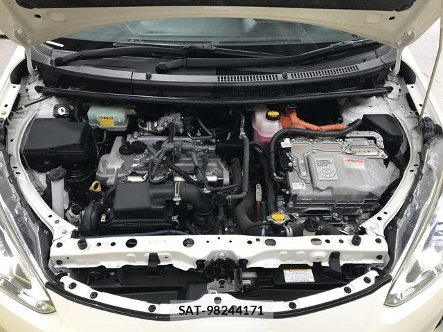 Toyota AQUA 2015-07 7356800-29