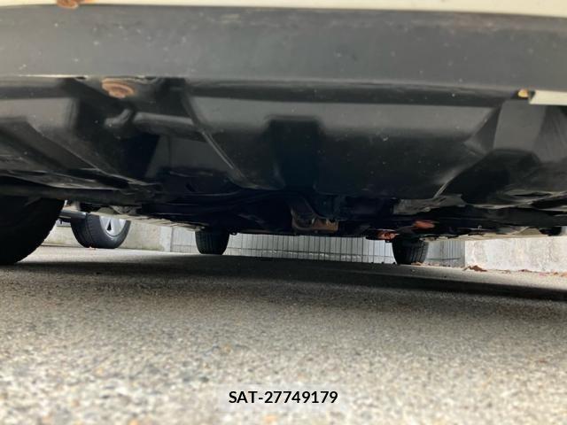 Toyota AQUA 2012-06 7356818-4
