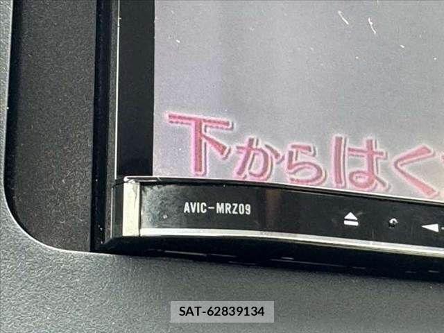 Toyota AQUA 2018-03 7356798-21
