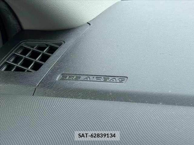 Toyota AQUA 2018-03 7356798-28