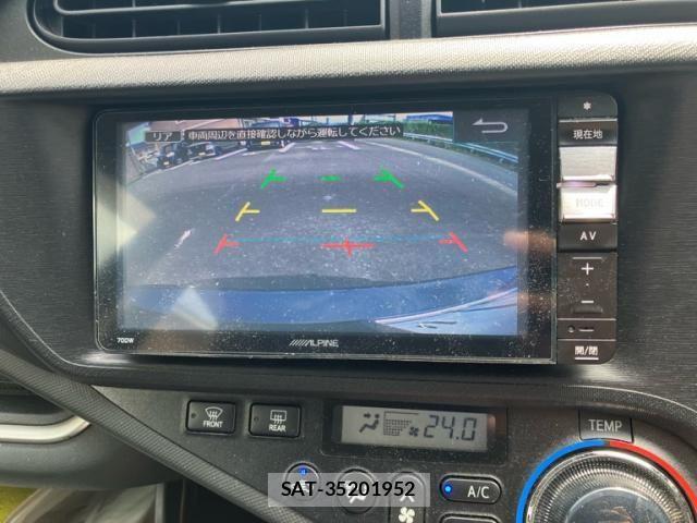 Toyota AQUA 2014-10 7356806-18