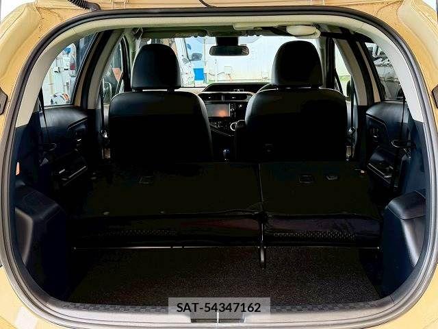 Toyota AQUA 2018-03 7356772-19