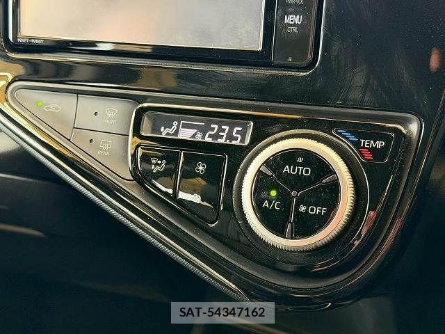 Toyota AQUA 2018-03 7356772-3