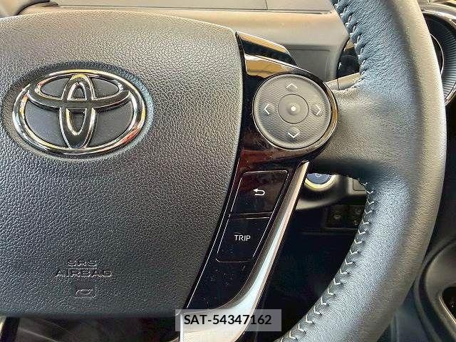 Toyota AQUA 2018-03 7356772-5