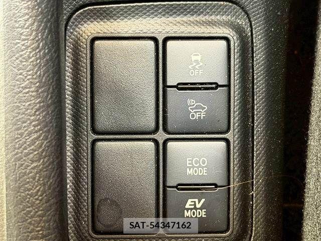 Toyota AQUA 2018-03 7356772-7