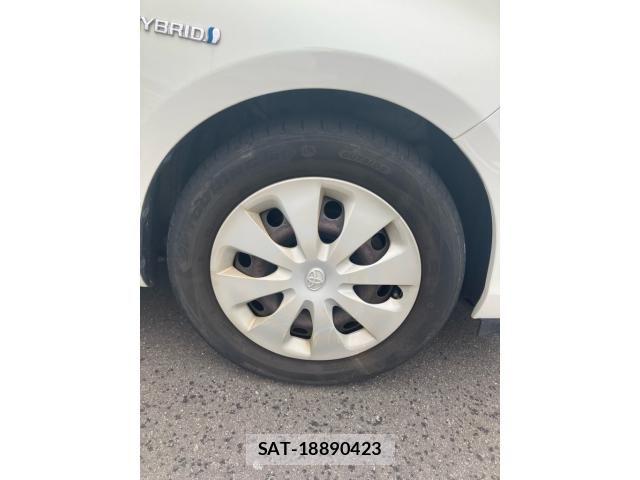 Toyota AQUA 2013-01 7356820-4