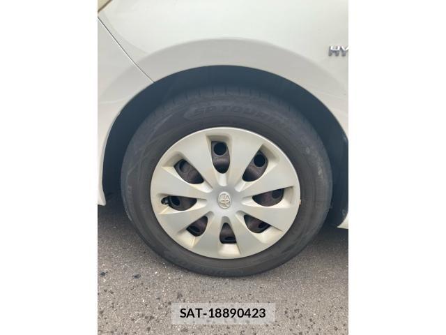 Toyota AQUA 2013-01 7356820-7
