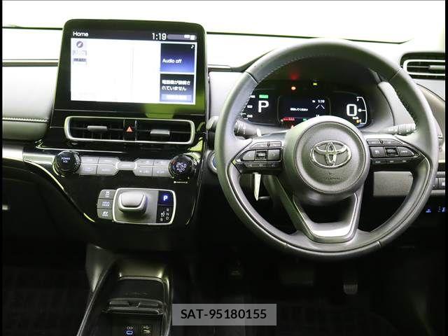 Toyota AQUA 2023-09 7356766-17