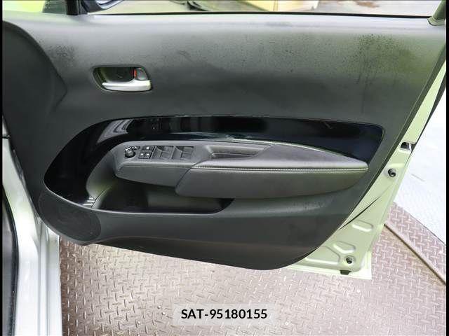 Toyota AQUA 2023-09 7356766-20