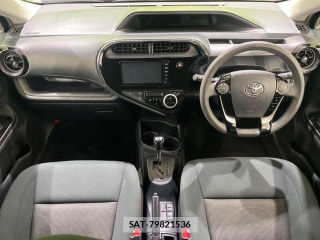 Toyota AQUA 2018-09 7356776-1