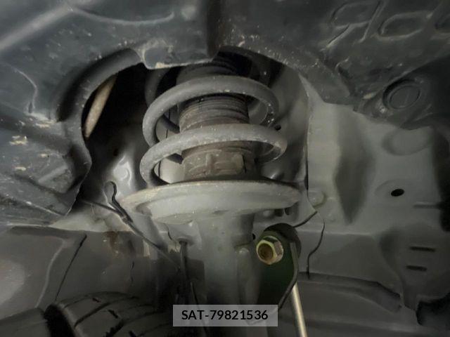Toyota AQUA 2018-09 7356776-19