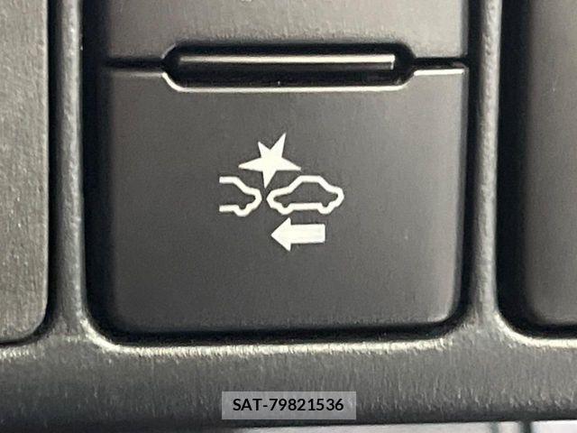 Toyota AQUA 2018-09 7356776-5