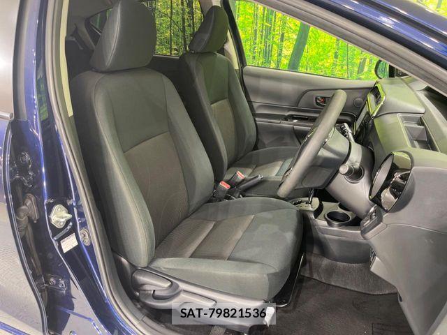 Toyota AQUA 2018-09 7356776-8