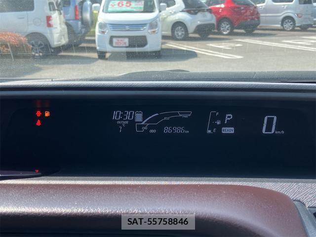 Toyota AQUA 2015-09 7356802-10