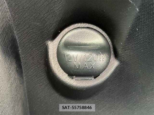 Toyota AQUA 2015-09 7356802-16