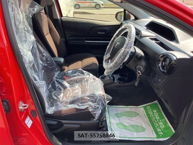 Toyota AQUA 2015-09 7356802-20