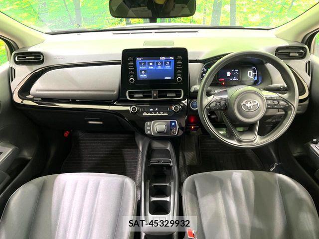 Toyota AQUA 2023-04 7356773-1