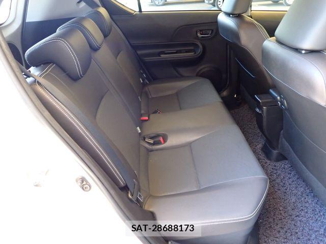 Toyota AQUA 2016-03 7356756-20